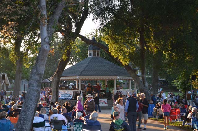 PLAY--Concerts-in-the-Park-Monte-Mills
